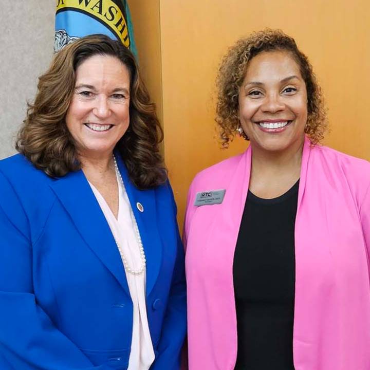  Cindy Marten, deputy secretary for the U.S. Department of Education, and President Yoshiko Harden at the Pathways Summit. 