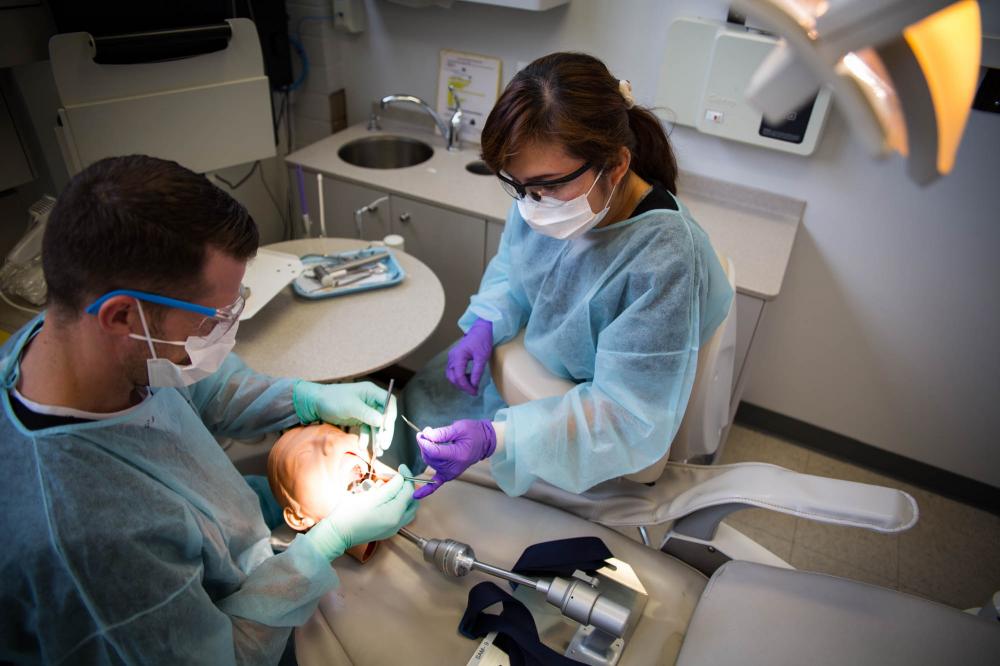 dental-assistant-jobs-are-always-in-demand-lopare